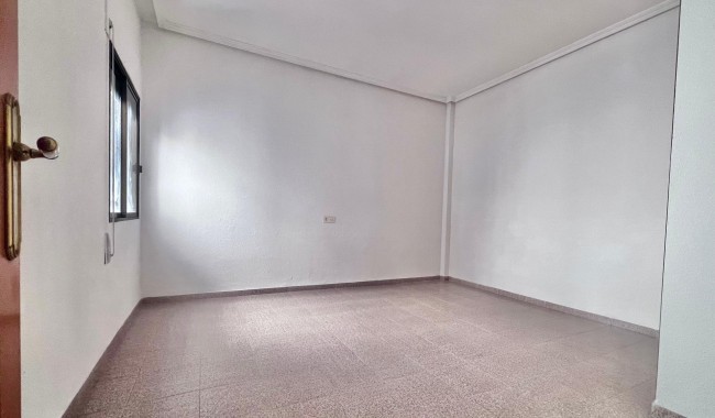 Sprzedaż - Apartament - Pilar de La Horadada - Zona Pueblo