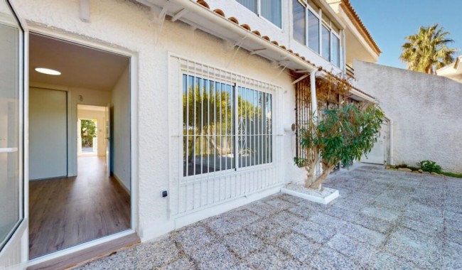 Sprzedaż - Apartament - Villamartín