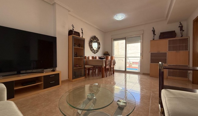 Resale - Apartment - Torrevieja - Playa del cura