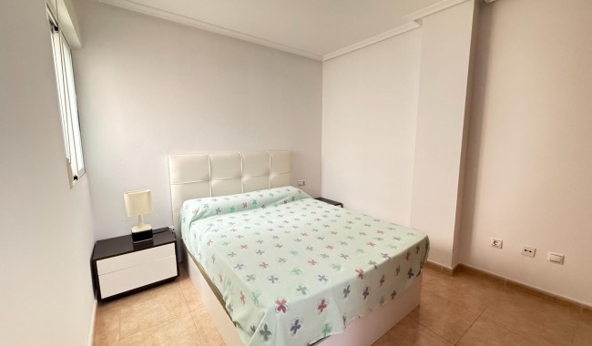 Resale - Apartment - Torrevieja - Playa del cura