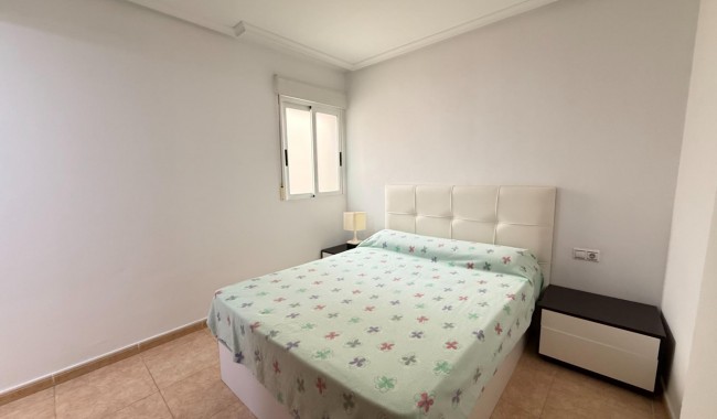 Resale - Apartment - Torrevieja - Playa del cura