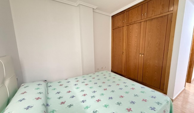 Resale - Apartment - Torrevieja - Playa del cura