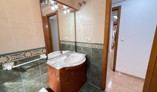 Resale - Apartment - Torrevieja - Playa del cura