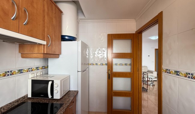 Resale - Apartment - Torrevieja - Playa del cura