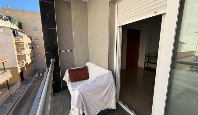 Resale - Apartment - Torrevieja - Playa del cura