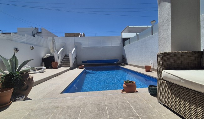 Begagnad - Bungalow - Villamartín - Costa Blanca