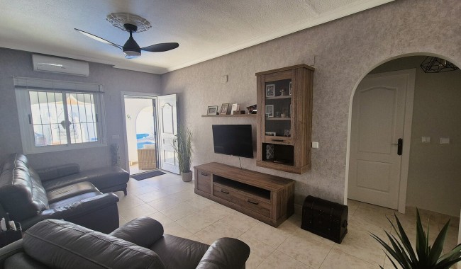 Begagnad - Bungalow - Villamartín - Costa Blanca