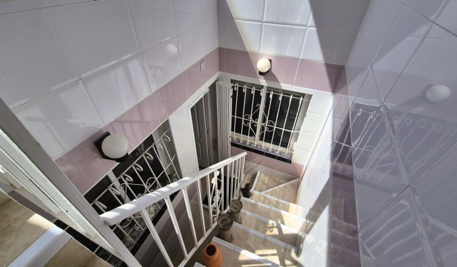 Begagnad - Bungalow - Villamartín - Costa Blanca