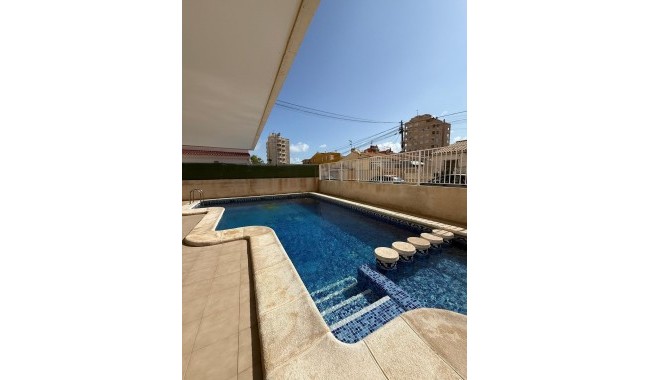 Segunda mano - Apartamento - Torrevieja - Nueva Torrevieja