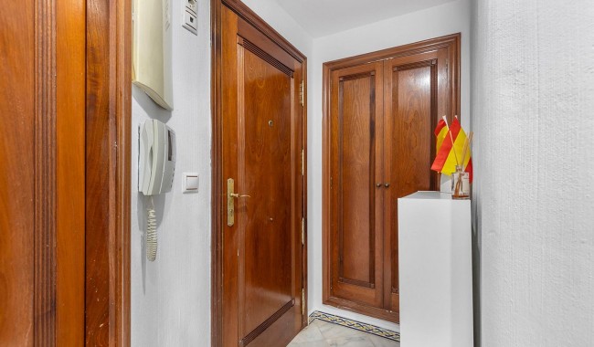 Sprzedaż - Apartament - Torrevieja - Playa de los locos