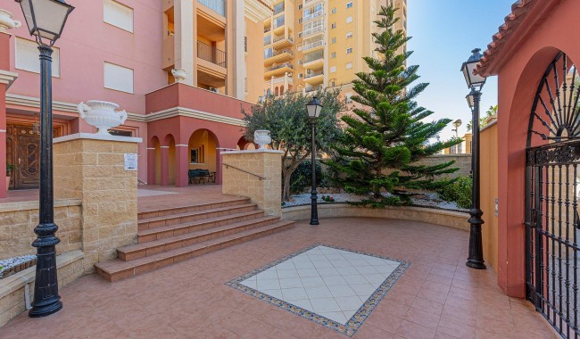 Sprzedaż - Apartament - Torrevieja - Playa de los locos