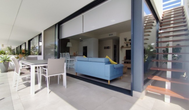Resale - Apartment - Mar de Cristal