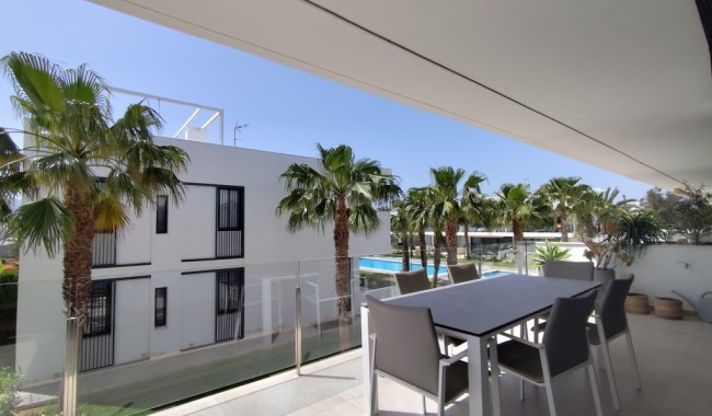 Resale - Apartment - Mar de Cristal