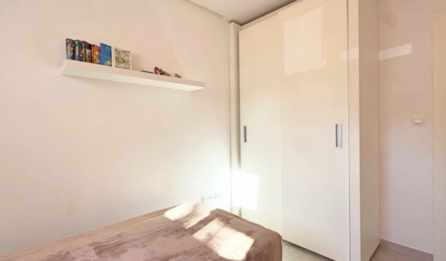 Sprzedaż - Apartament - Orihuela costa - Los Dolses