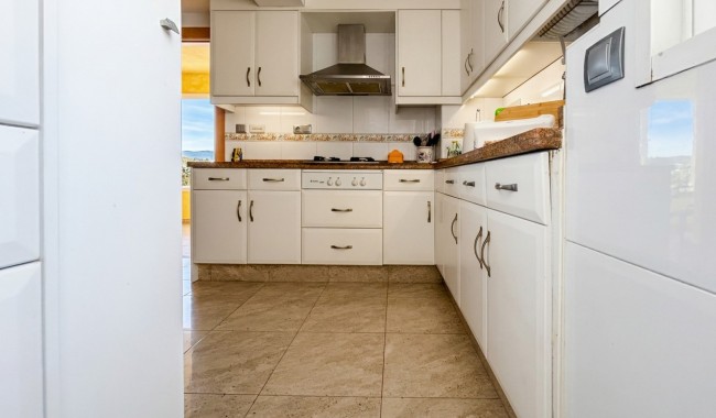 Resale - Apartment - Santa Pola