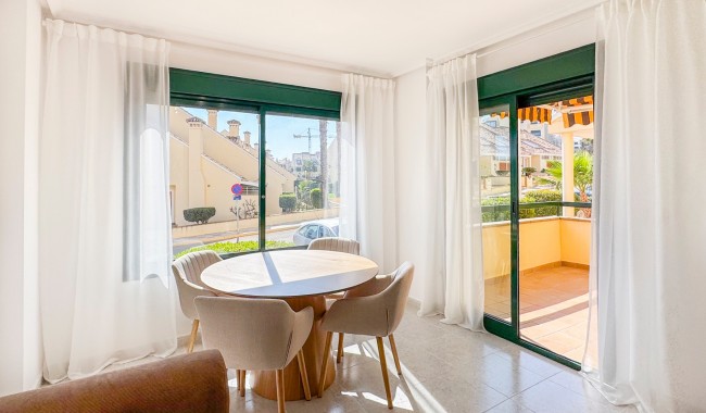 Sprzedaż - Apartament - Orihuela costa - Lomas de Campoamor