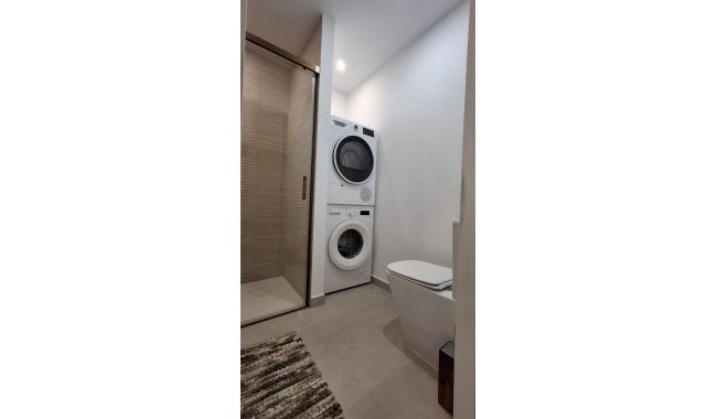 Sprzedaż - Apartament - Torrevieja - Playa Acequion