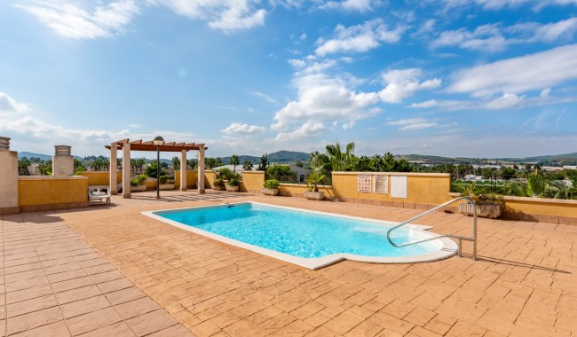 Resale - Apartment - Jacarilla