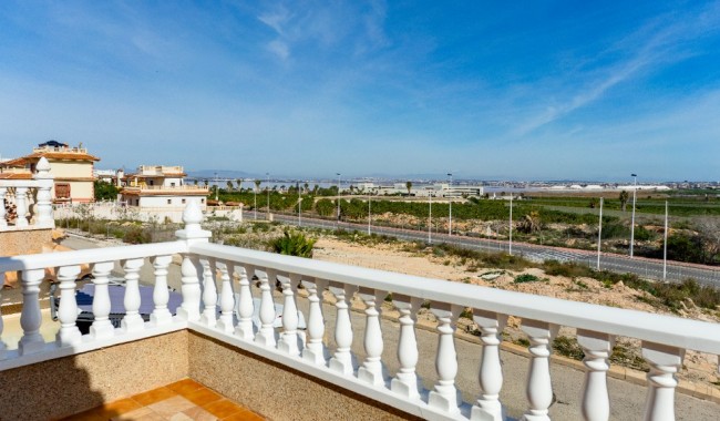Resale - Villa - Torrevieja - Los Altos