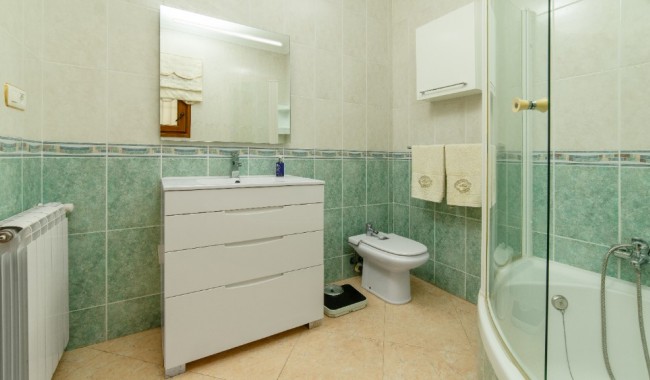 Resale - Villa - Torrevieja - Los Altos