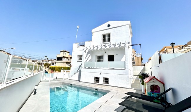 Begagnad - Villa - Villamartín