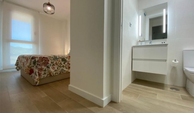 Resale - Apartment - La Manga del Mar Menor - La Manga
