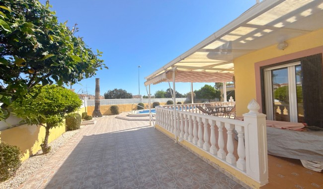 Begagnad - Villa - Cabo Roig
