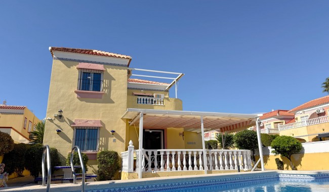Begagnad - Villa - Cabo Roig
