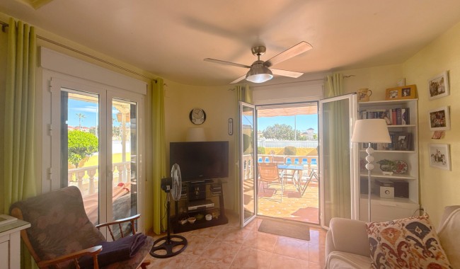 Begagnad - Villa - Cabo Roig
