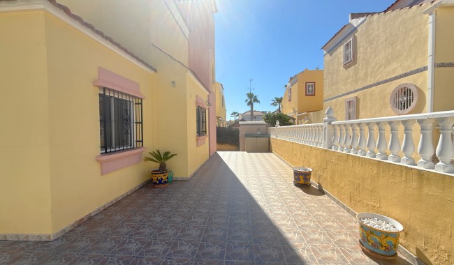 Begagnad - Villa - Cabo Roig