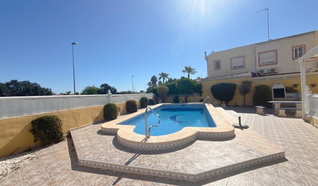 Begagnad - Villa - Cabo Roig