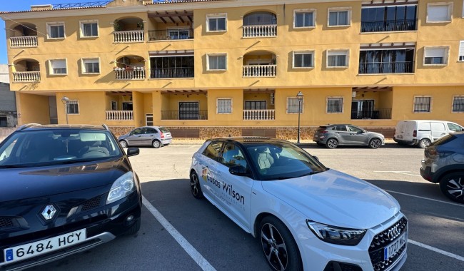 Resale - Apartment - Jacarilla