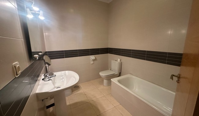 Resale - Apartment - Jacarilla