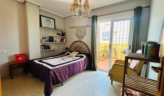 Sprzedaż - Apartament - Torrevieja