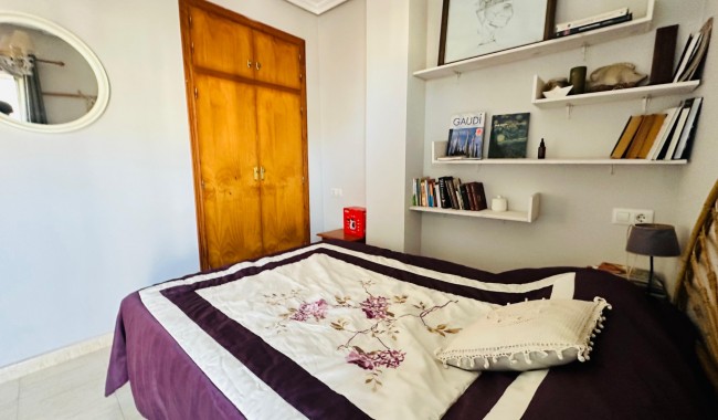 Sprzedaż - Apartament - Torrevieja