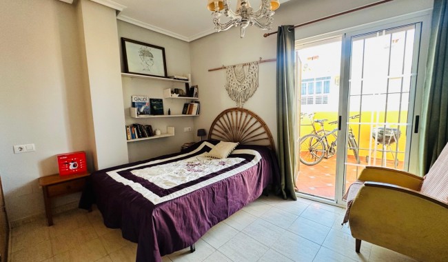Sprzedaż - Apartament - Torrevieja