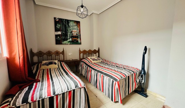 Sprzedaż - Apartament - Torrevieja