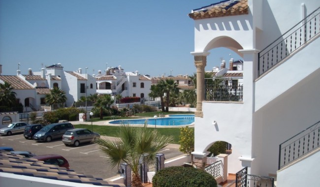 Resale - Apartment - Orihuela Costa - Villamartín