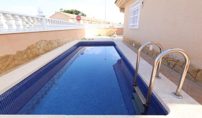 Sprzedaż - Willa - Torrevieja - Los Balcones