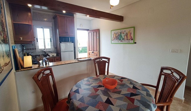 Resale - Apartment - Villamartín