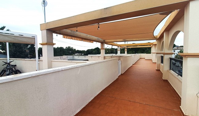 Resale - Apartment - Villamartín