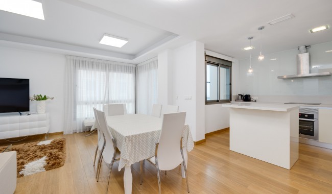 Sprzedaż - Apartament - La Manga del Mar Menor - La Manga