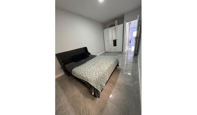 Sprzedaż - Kamienica - Torrevieja - Torretas II