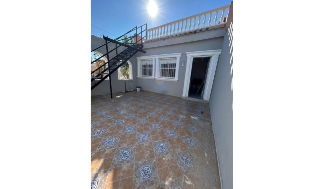 Sprzedaż - Kamienica - Torrevieja - Torretas II