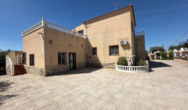 Begagnad - Finca - Catral