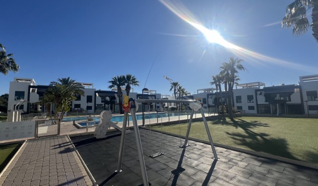 Resale - Apartment - Orihuela Costa - La Zenia