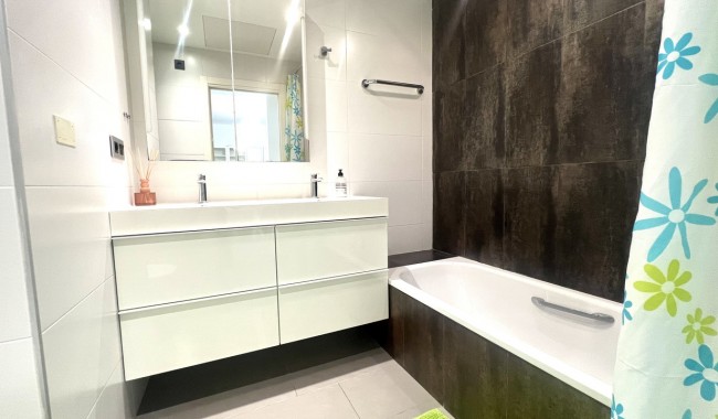 Resale - Apartment - Orihuela Costa - La Zenia