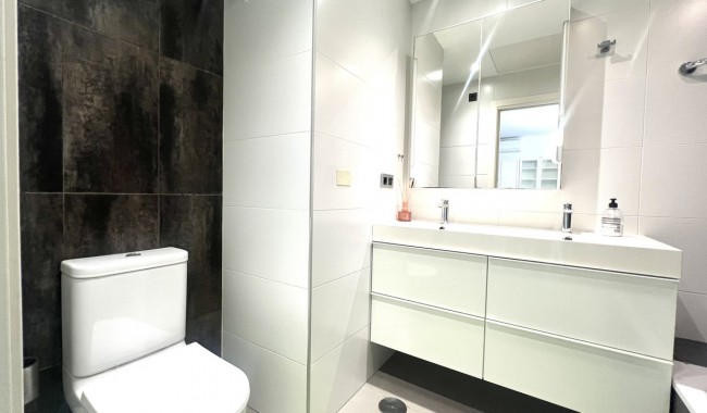 Resale - Apartment - Orihuela Costa - La Zenia