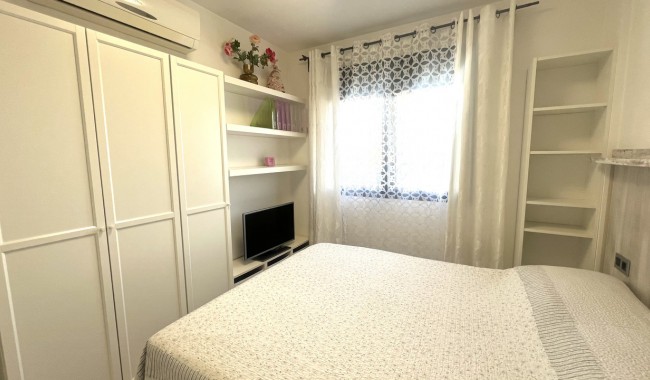 Resale - Apartment - Orihuela Costa - La Zenia