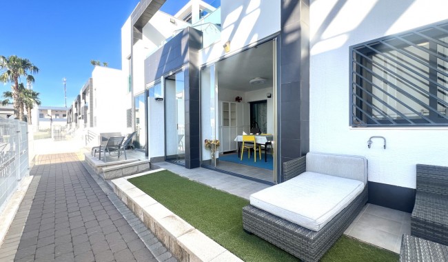 Resale - Apartment - Orihuela Costa - La Zenia